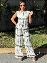 Load image into Gallery viewer, &quot;Julieta&quot; Printed Button Up Vest And Matching Pants Set

