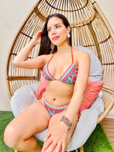 Load image into Gallery viewer, &quot;Lau De La&quot; Printed Two pieces Bikini Set
