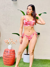 Load image into Gallery viewer, &quot;Lau De La&quot; Printed Two pieces Bikini Set
