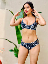 Load image into Gallery viewer, &quot;Lau De La&quot; Printed Two pieces Bikini Set
