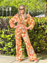 Load image into Gallery viewer, &quot;Candela&quot; Long Sleeve Crop Blouse And Matching High Waisted Pants
