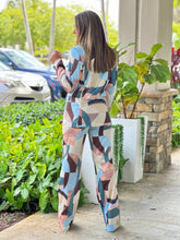 Load image into Gallery viewer, &quot;Lucia&quot; Printed Blazer And Pants Set
