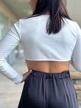 Load image into Gallery viewer, &quot;Angie&quot; Long Sleeve Crop Top
