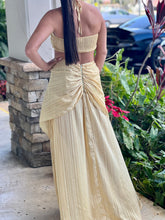Load image into Gallery viewer, &quot;Buzios&quot; Metallic Solid Skirt Drape Set

