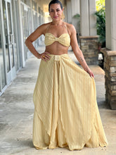 Load image into Gallery viewer, &quot;Buzios&quot; Metallic Solid Skirt Drape Set
