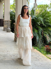 Load image into Gallery viewer, &quot;Amapola&quot; Floral Print Maxi Skirt
