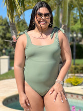 Load image into Gallery viewer, &quot;Phax&quot; One Piece Swimwear
